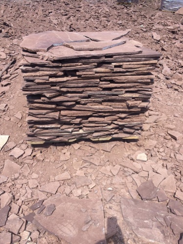 Плитняк лемезит бордовый для цоколя 1,5-2 см купить в Сергиеву Посаду