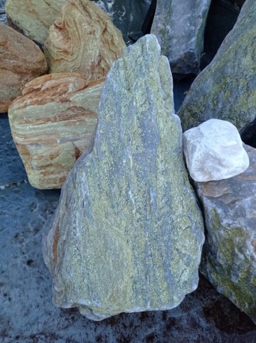 Златолит жёлтый, жёлто-зелёный глыбки и валуны для ланшафтного дизайна купить в Сергиеву Посаду