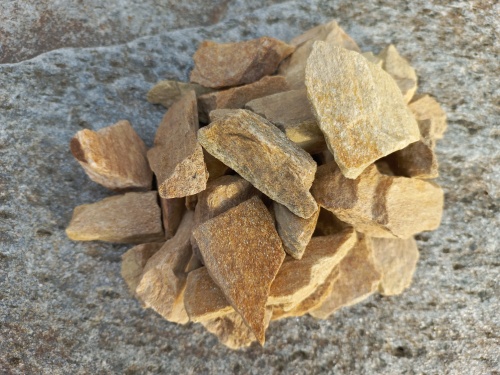 Златолит жёлтый декоративная каменная крошка купить в Сергиеву Посаду