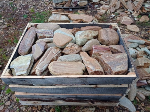 Златолит жёлтый, жёлто-зелёный глыбки и валуны для ланшафтного дизайна купить в Сергиеву Посаду